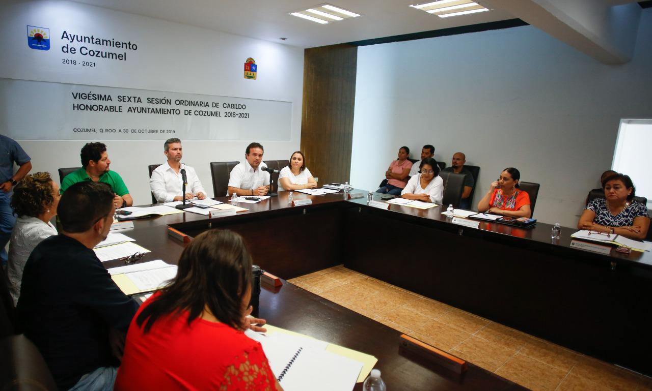 Gobierno de Pedro Joaquín gestionó 6 mil 200 luminarias para Cozumel, que incluirán a 36 colonias