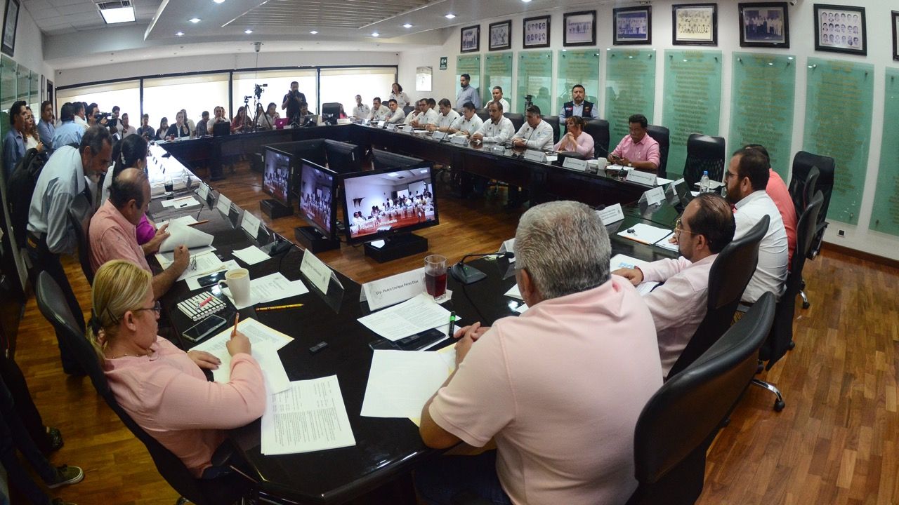 Diputados anuncian “revisión a fondo” de la concesión de Aguakan, para buscar la forma de sacar a la empresa del estado