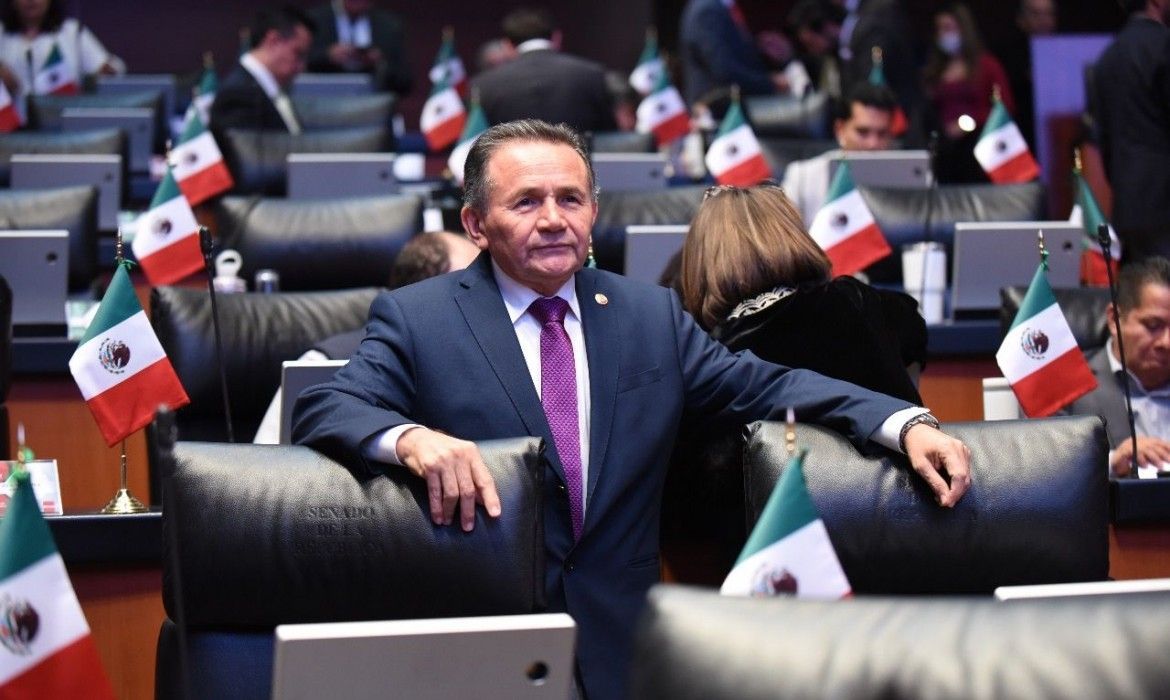 Senador Pech pide investigar prácticas monopólicas de navieras en Quintana Roo