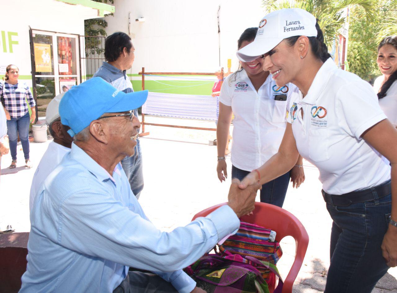 PUERTO MORELOS | Organiza Ayuntamiento jornada de vacunación para adultos mayores