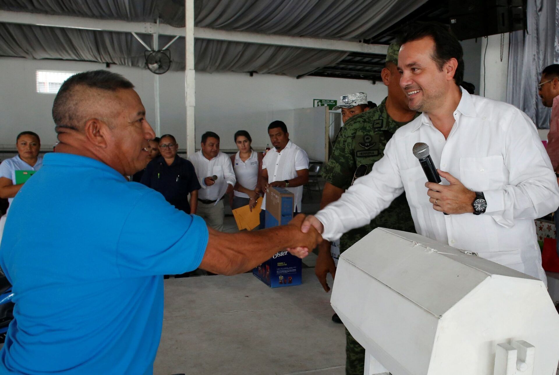 Reconoce Pedro Joaquín esfuerzo y dedicación de los policías de Cozumel por consolidar un destino seguro