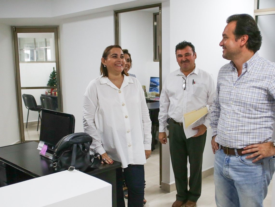 Entrega Pedro Joaquín oficinas de Sindicatura y regidores
