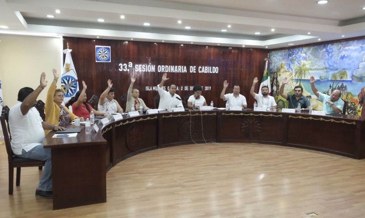 Isla Mujeres advierte a Aguakan que podría revocar concesión si no mejora el servicio