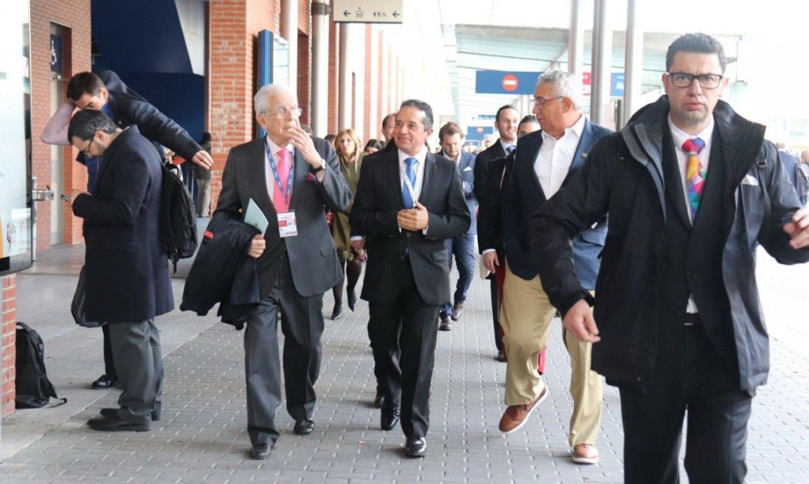 Presenta Carlos Joaquín ante miembros de la OMT el Plan Maestro de Turismo Sustentable Quintana Roo 2030