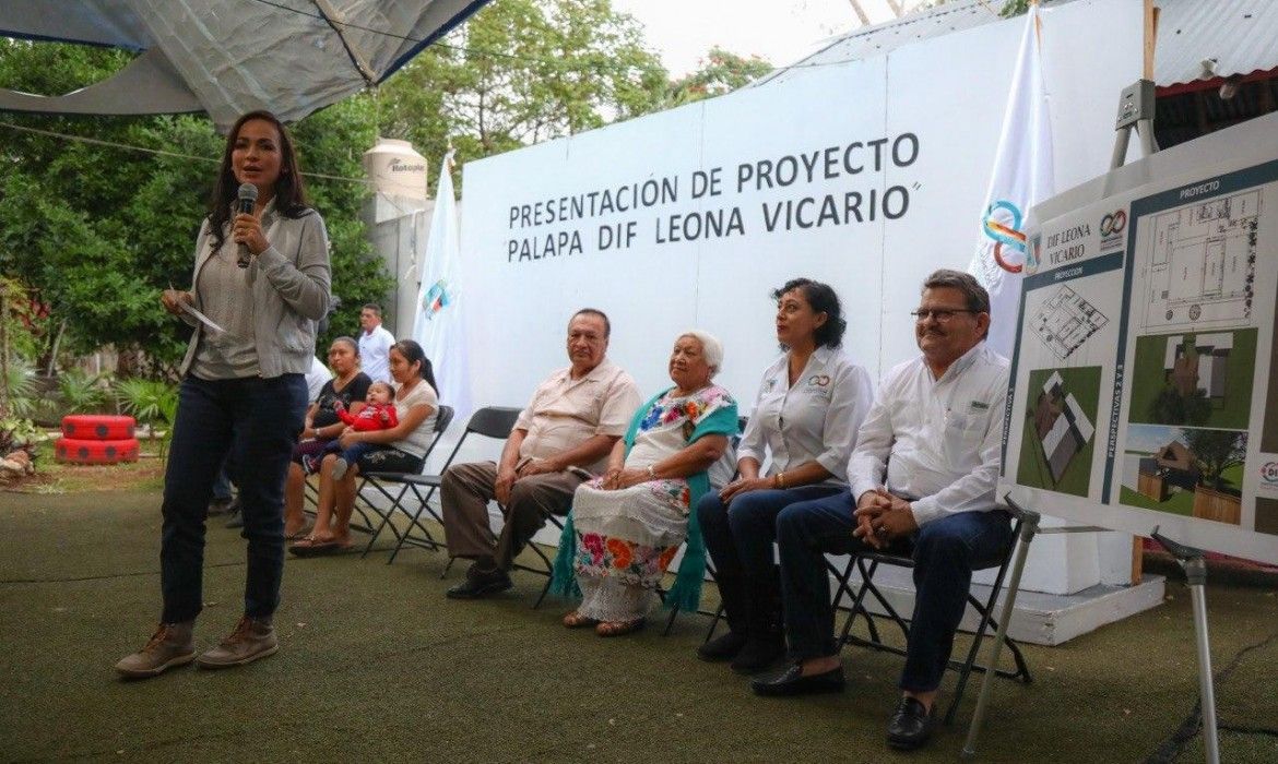 Presenta Laura Fernández proyecto de construcción de la palapa del DIF de Leona Vicario