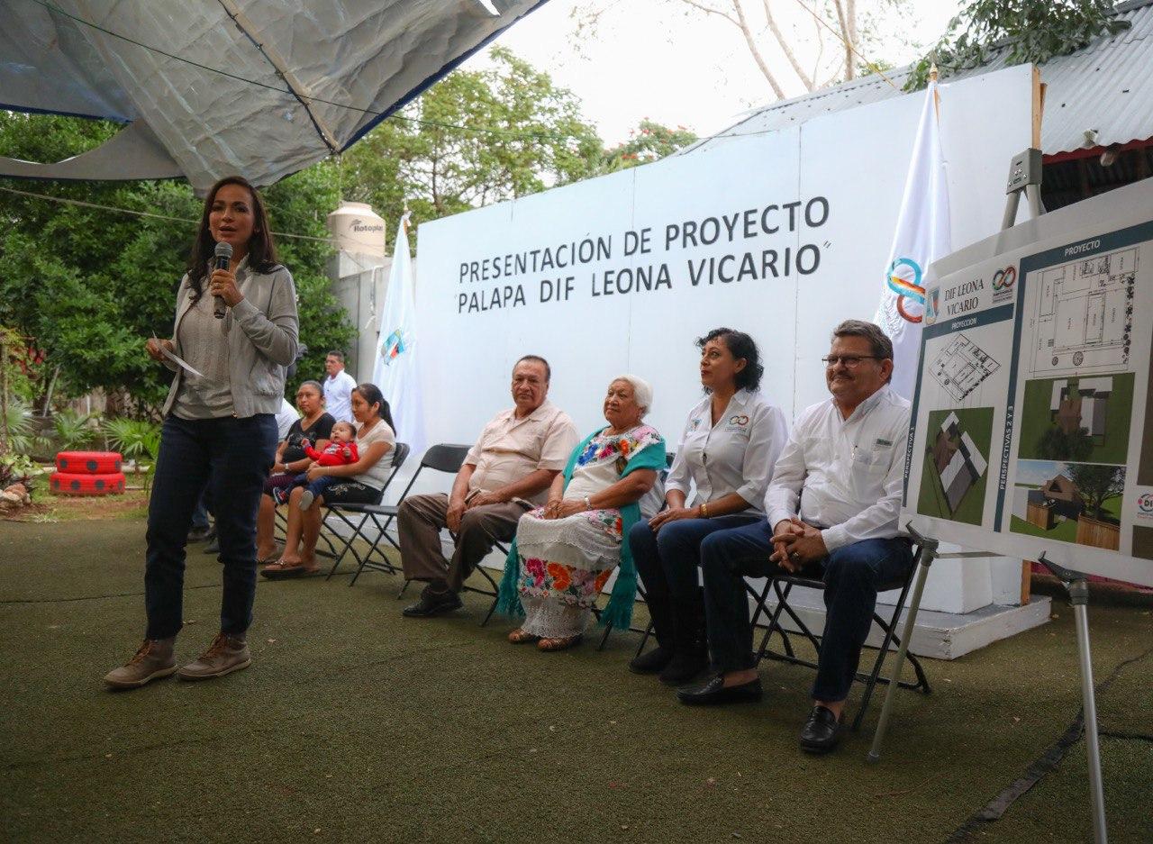 Presenta Laura Fernández proyecto de construcción de la palapa del DIF de Leona Vicario
