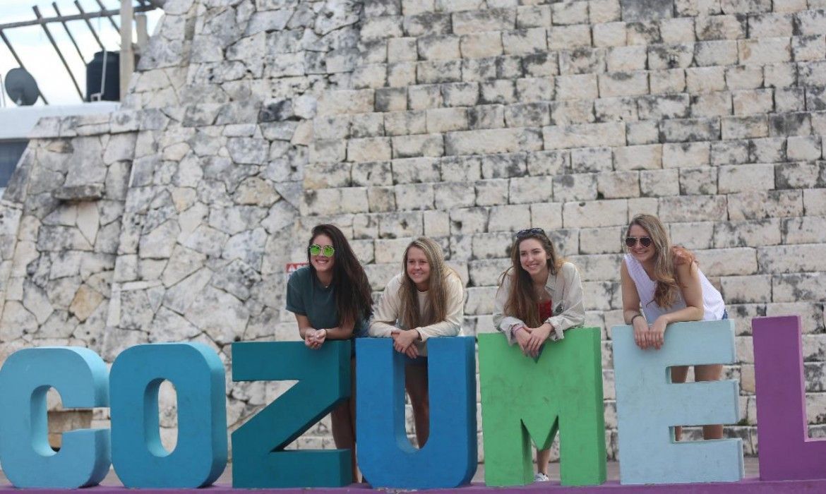 Crece 6% turismo en Cozumel en 2019, y Pedro Joaquín lo atribuye a que es el destino más seguro de QR y el menos afectado por sargazo