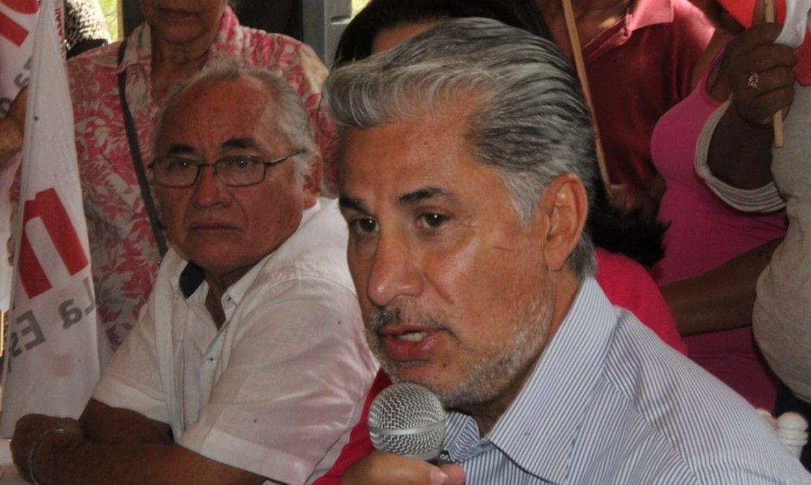 Alejandro Rojas acusa que hay una “minoría radical que mantiene secuestrado a MORENA”