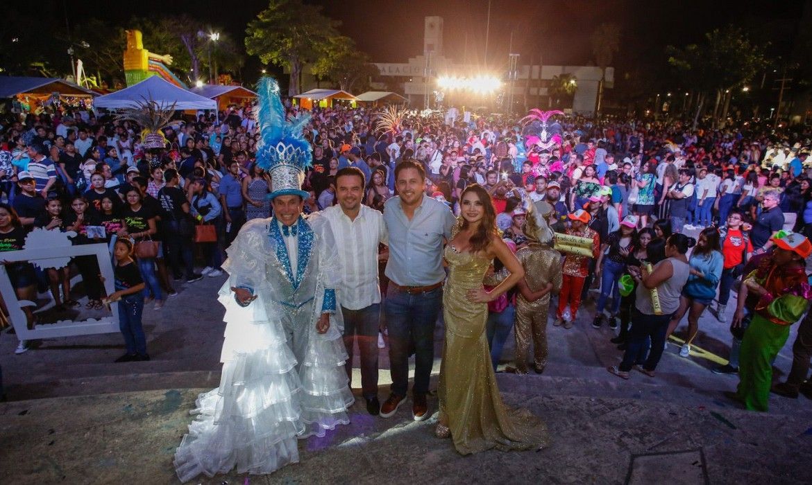 Preside Pedro Joaquín presentación popular de los candidatos a reyes y reinas del Carnaval Cozumel 2020