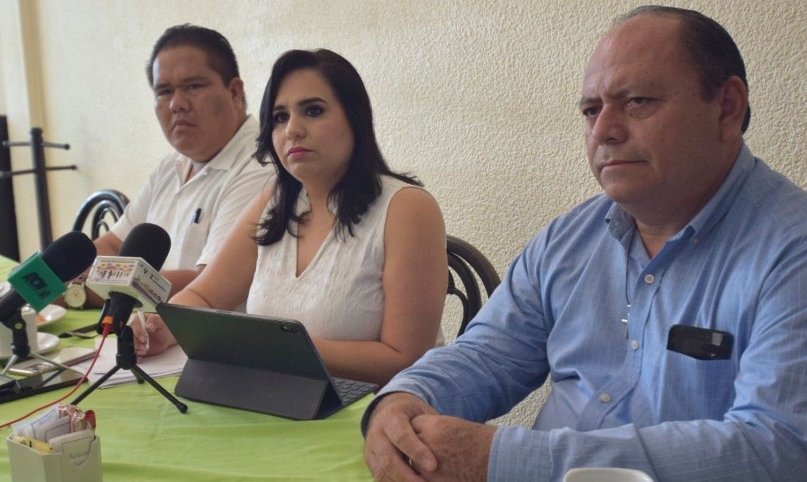 Mayuli anuncia que senadores del PAN presentarán Ley de Emergencia y Recuperación Económica