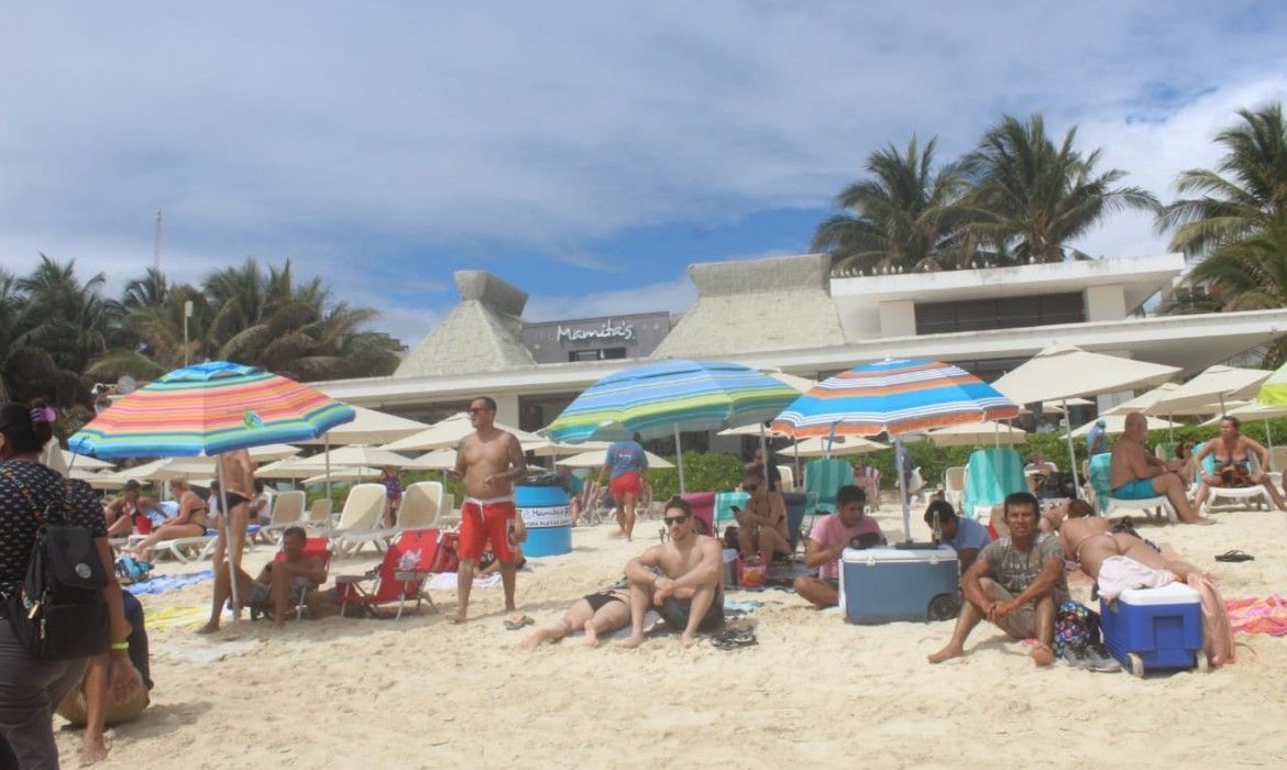 Realizan picnic masivo en Mamita’s, para pedir respeto a playas públicas