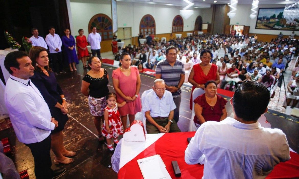 56 parejas se casan en las “Bodas Colectivas 2020” en Cozumel