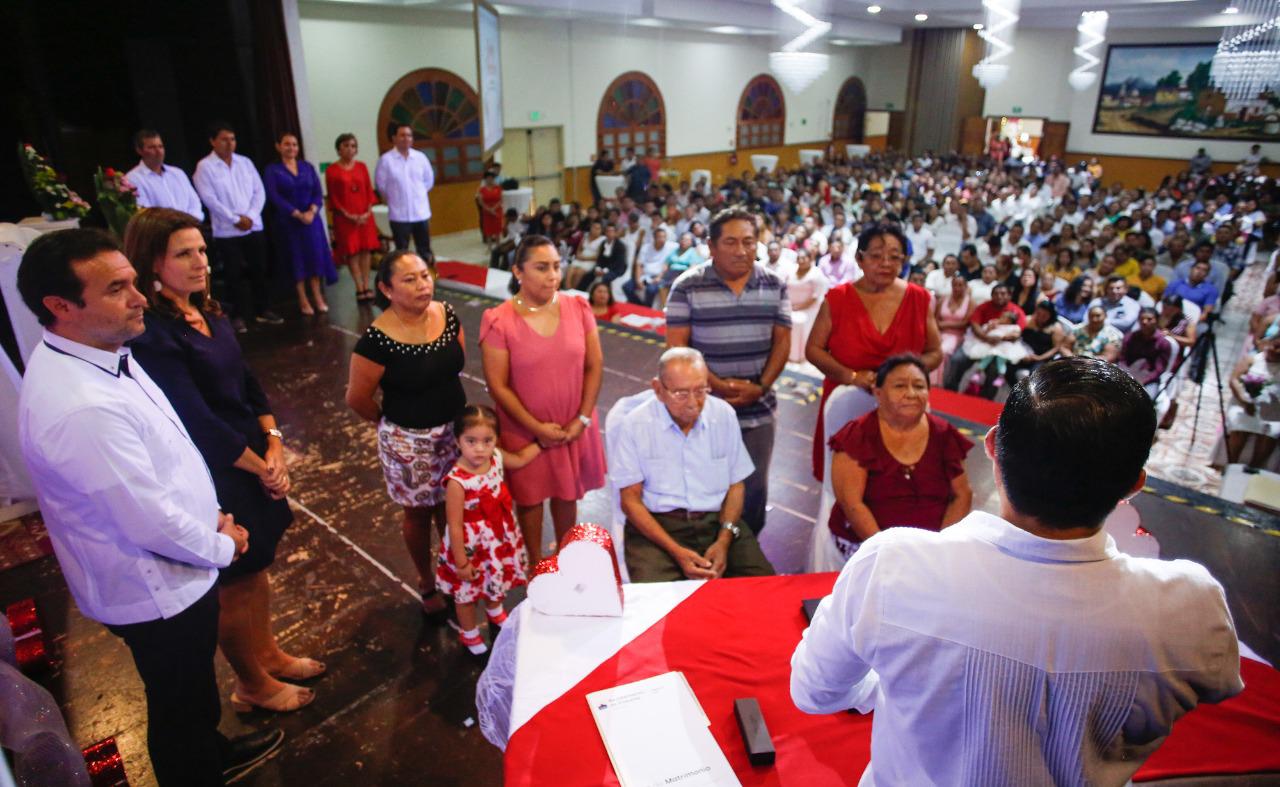 56 parejas se casan en las “Bodas Colectivas 2020” en Cozumel