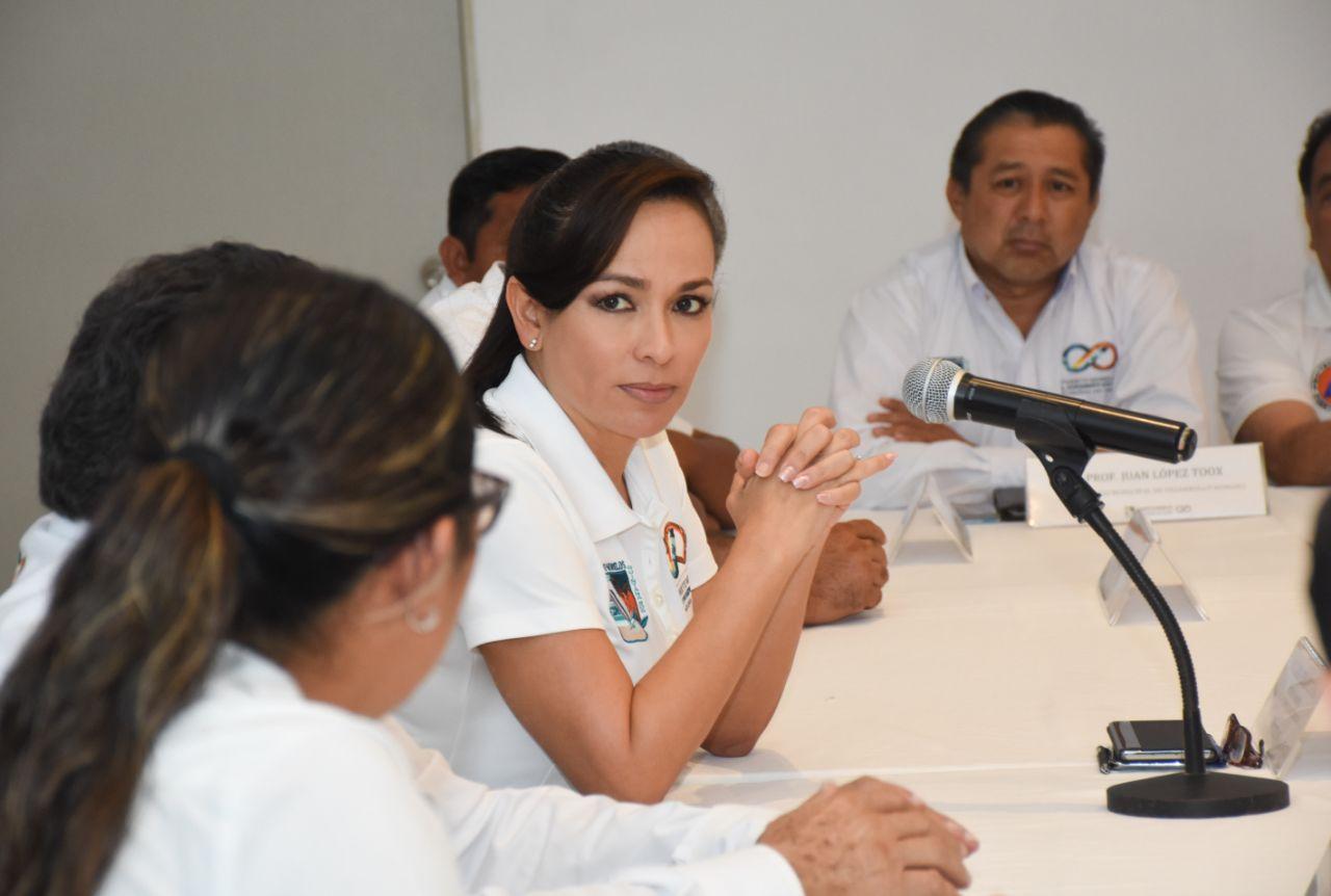 Laura Fernández lanza campaña para resaltar la importancia de que la gente se quede en sus casas en estos días