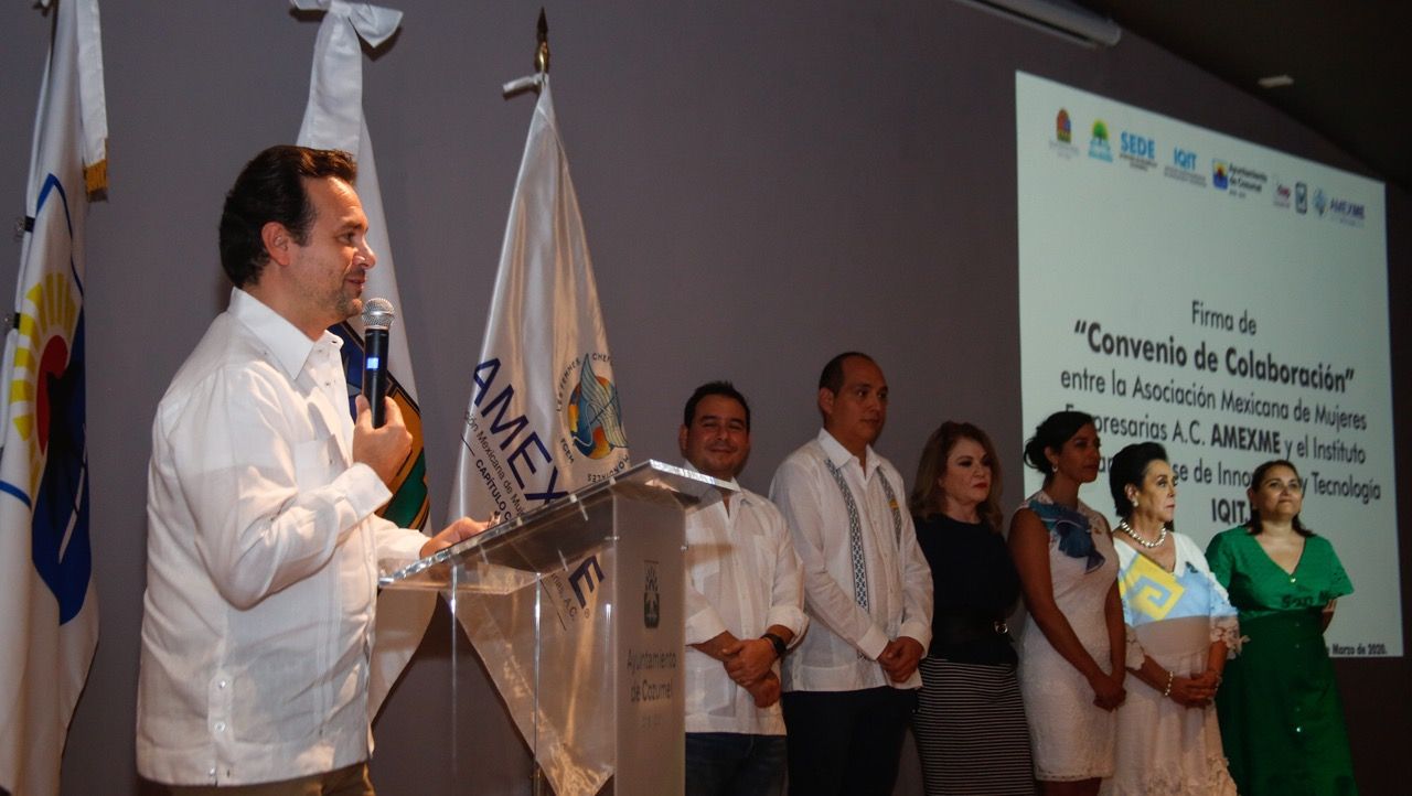 Firma Pedro Joaquín convenio con IQIT para brindar trámites y servicios más ágiles a los cozumeleños  