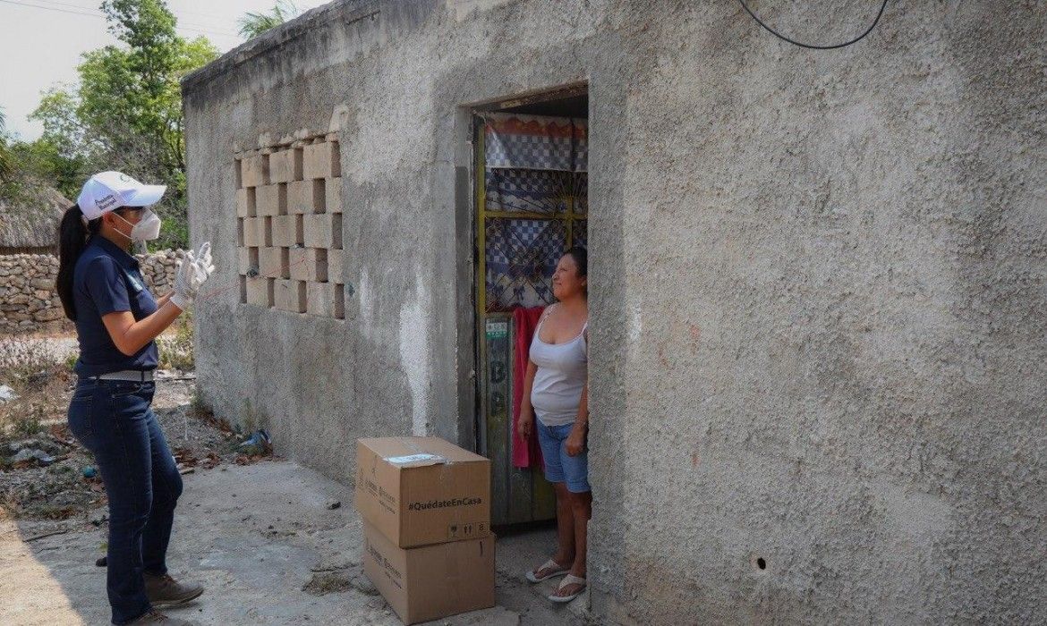 Encabeza Laura Fernández entrega de más apoyos alimentarios en Leona Vicario