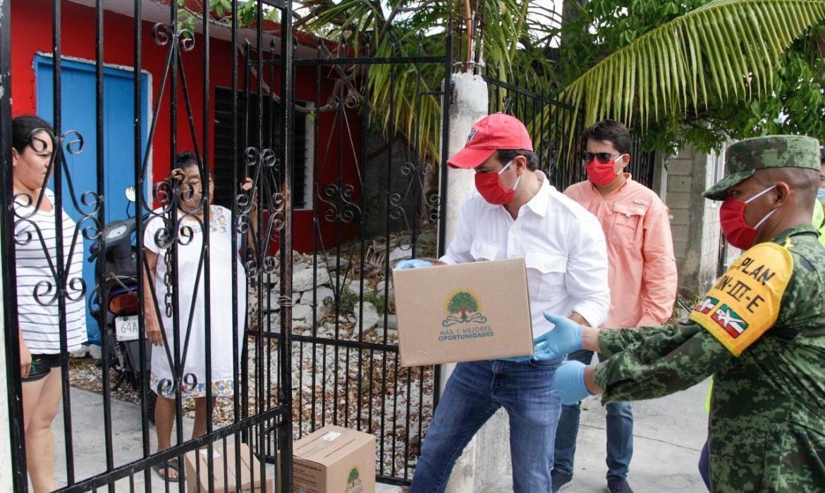 En una semana, entrega Ayuntamiento de Cozumel más de 14,500 despensas casa por casa: Pedro Joaquín