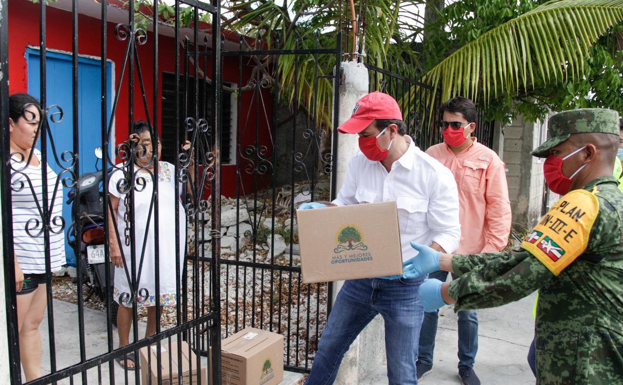 En una semana, entrega Ayuntamiento de Cozumel más de 14,500 despensas casa por casa: Pedro Joaquín