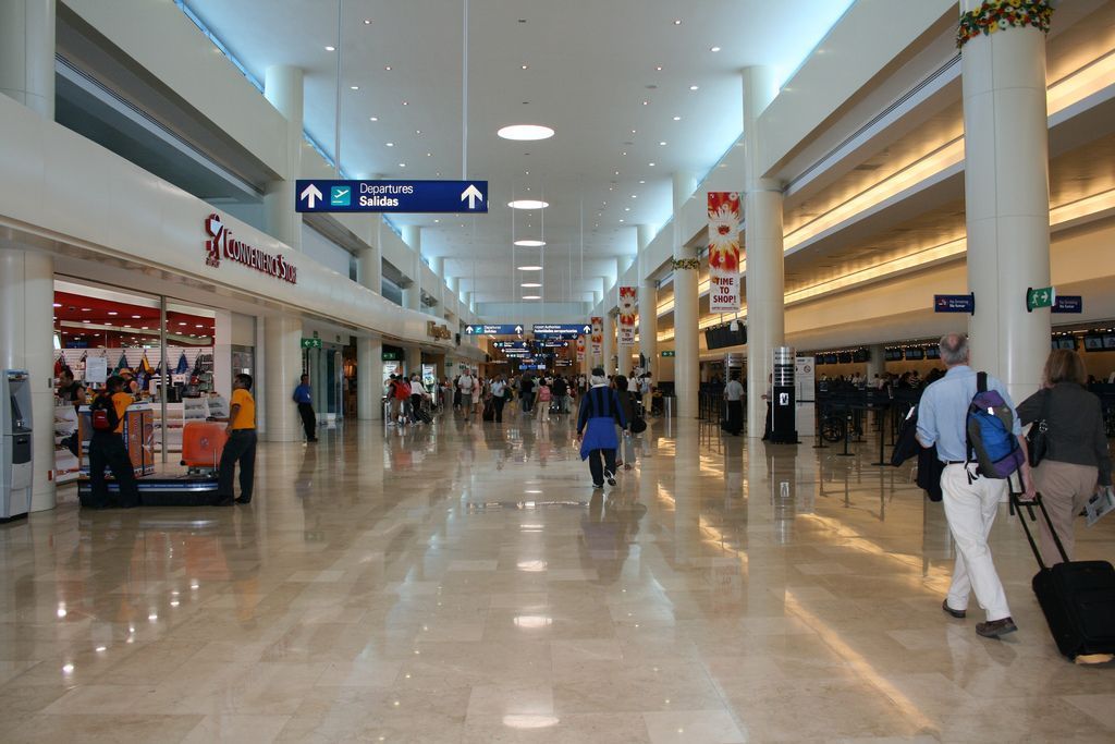 El Aeropuerto de Cancún cierra otra terminal, y trabaja por debajo del 20% de sus niveles normales