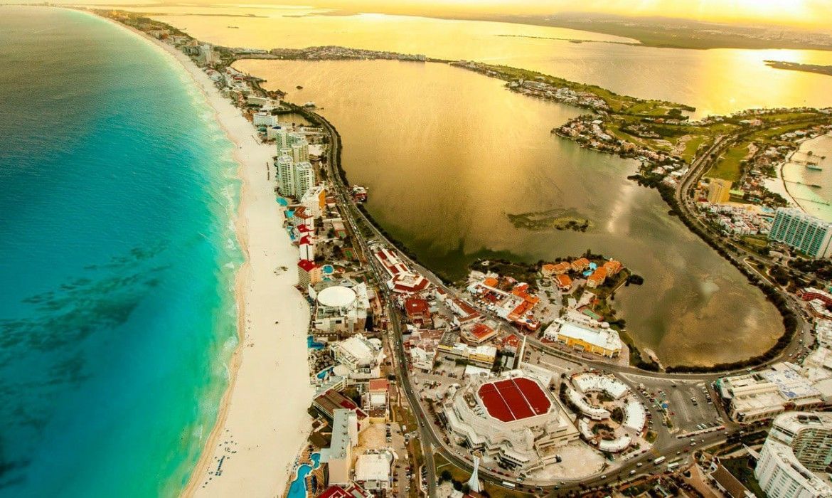 Cancún y el aniversario impensado | Ocupación hotelera cayó 95%, sólo hay 5 vuelos internacionales, y 261 casos de coronavirus