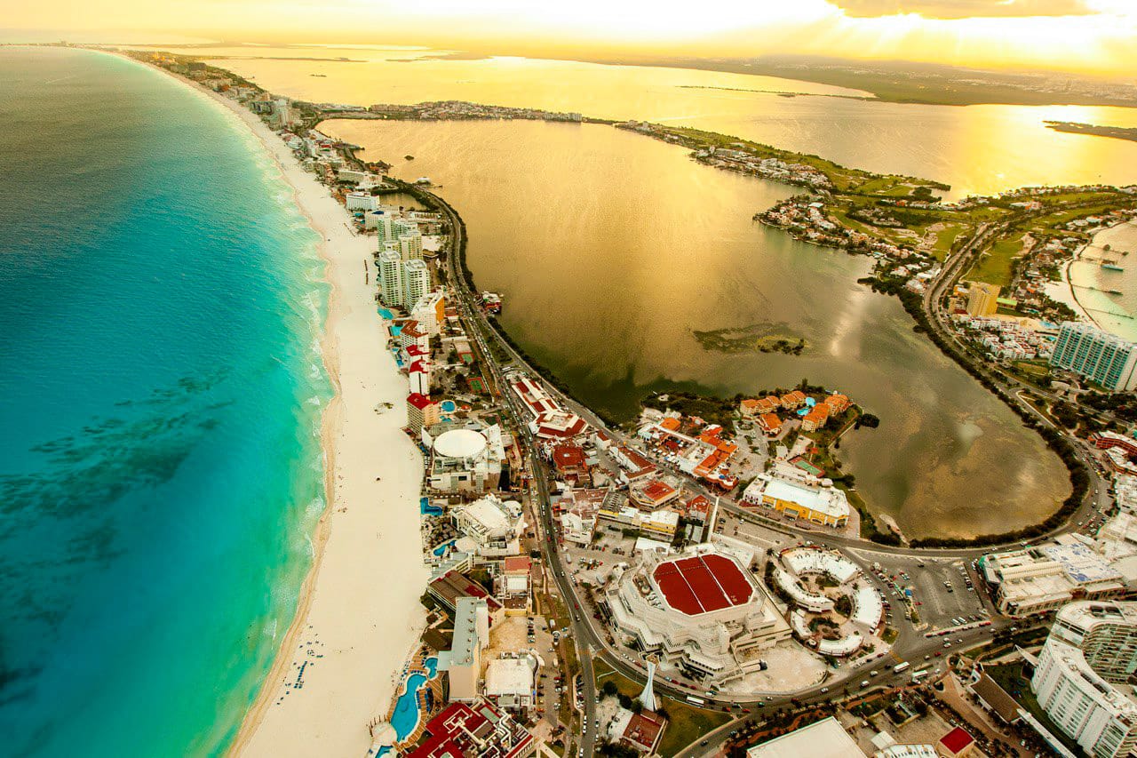 Cancún y el aniversario impensado | Ocupación hotelera cayó 95%, sólo hay 5 vuelos internacionales, y 261 casos de coronavirus