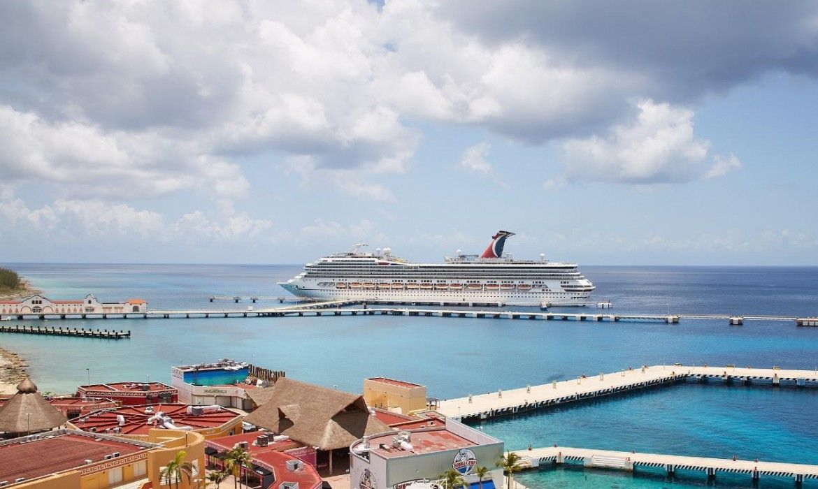 Cozumel tenderá otro puente humanitario al recibir al crucero Carnival con 76 trabajadores mexicanos repatriados, libres de Covid-19