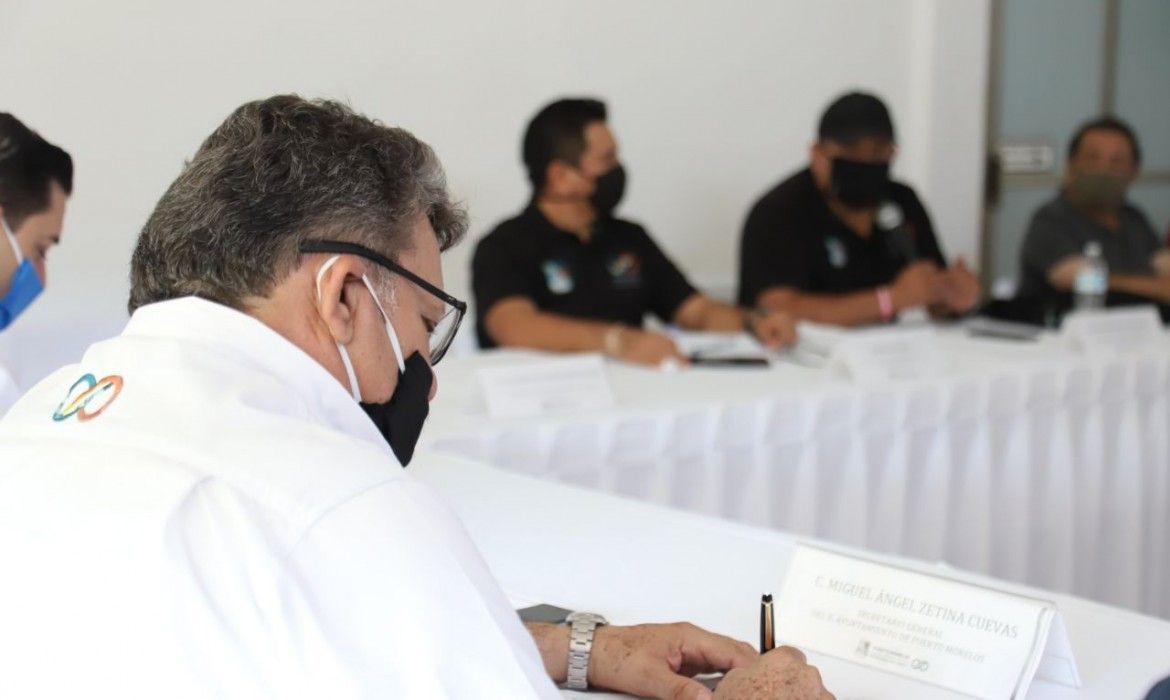 Cumplen servidores públicos de Puerto Morelos con su declaración patrimonial