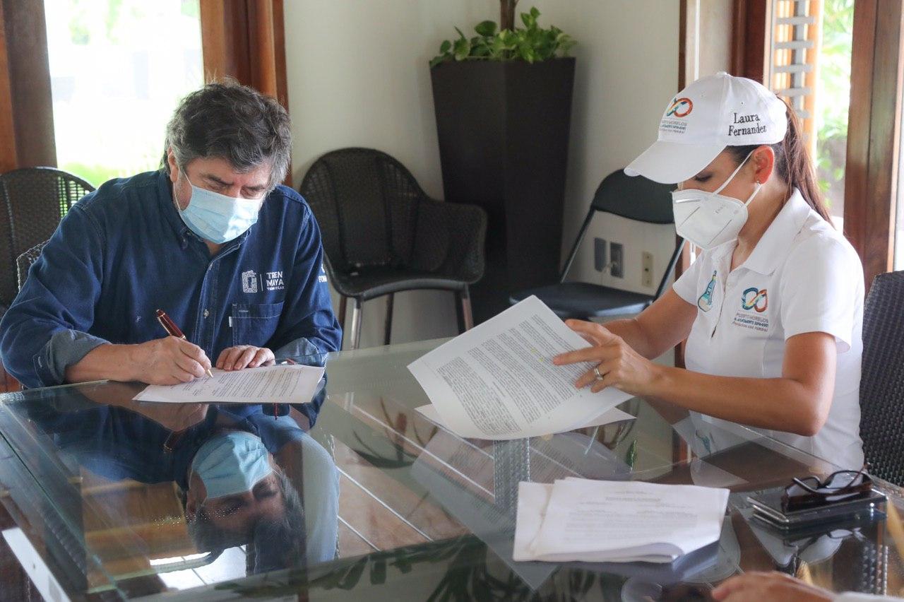 Puerto Morelos y Fonatur firman convenio de mejoramiento urbano