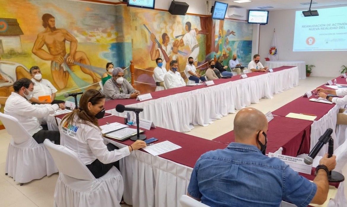 Inicia Mara mesas de trabajo para reactivar economía de Cancún
