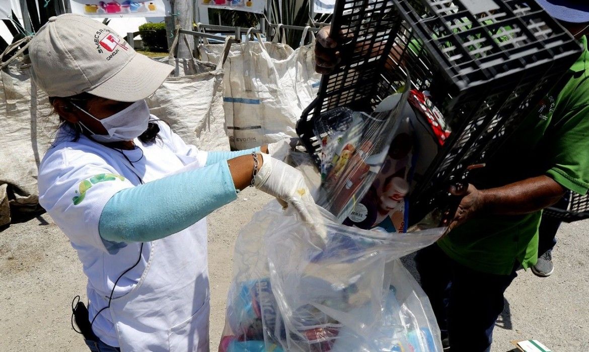 Retoma Gobierno de Cancún jornada de reciclatón con medidas sanitarias