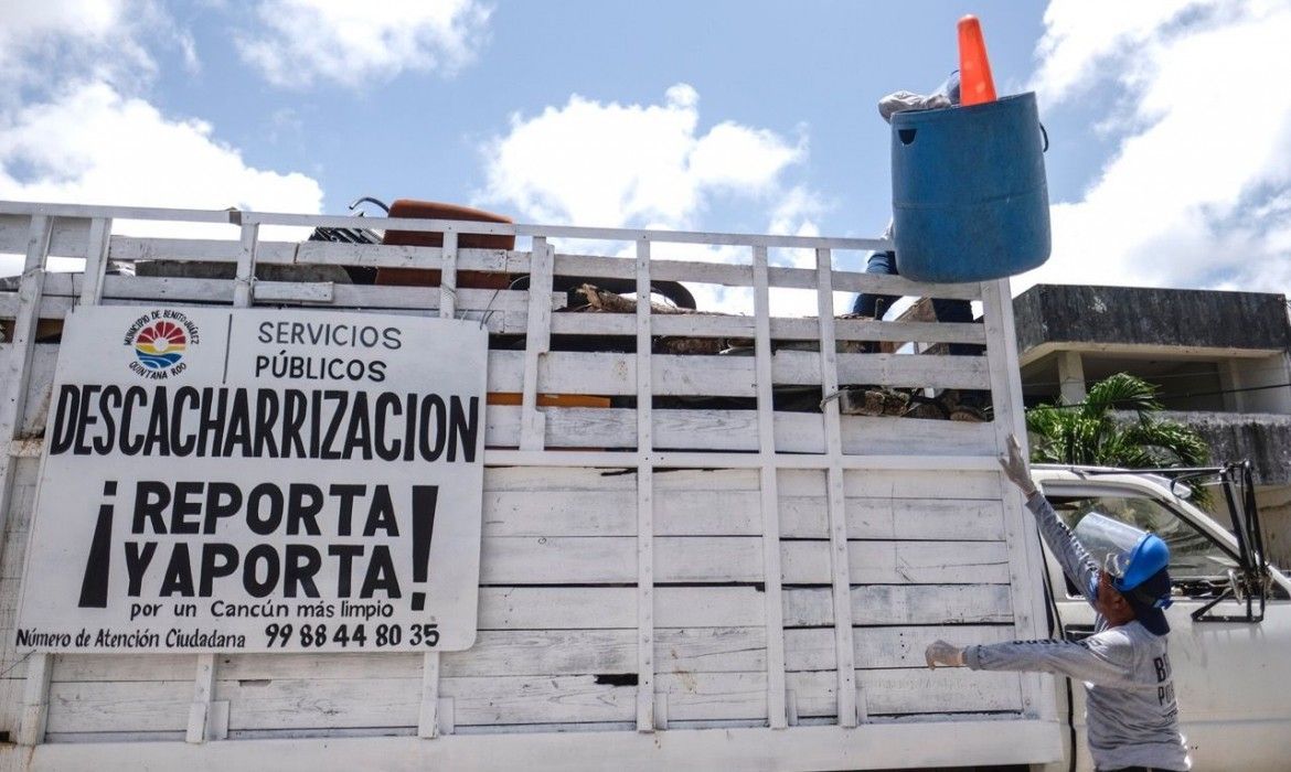 Ayuntamiento de Benito Juárez realiza programa de descacharrización para evitar proliferación de moscos