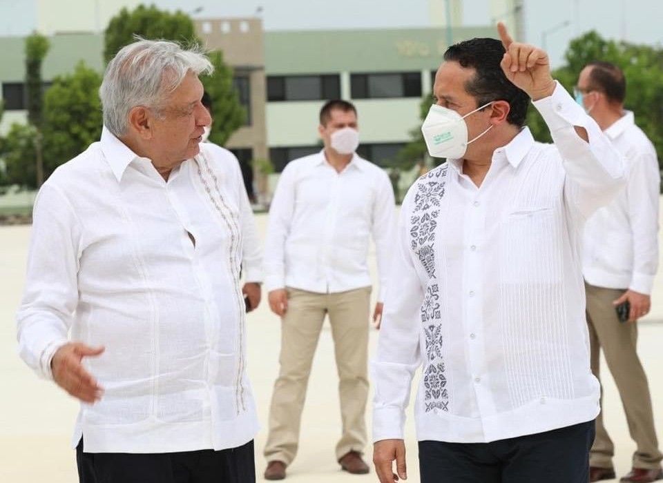 Carlos Joaquín crece en las encuestas en medio de la pandemia