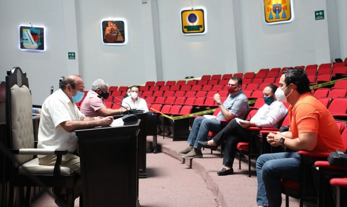 Cumplen 38 aspirantes con requisitos legales para ser comisionado del IDAIP