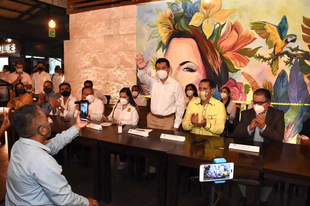 El PRD desacata al Teqroo para que Chucho Pool mantenga el control del partido, la candidatura en Cancún, y la alianza con PRI