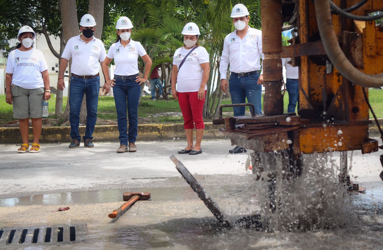 Laura Fernández pone en marcha programa de mantenimiento de pozos de absorción en Puerto Morelos