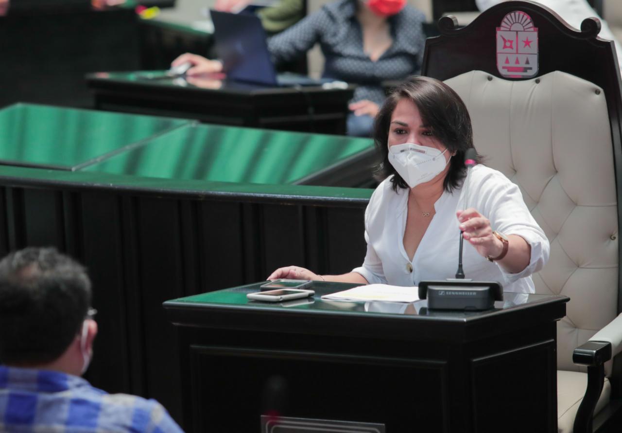 Reyna Durán reivindica decisión de suspender tareas esenciales en el Congreso; se evitaron contagios masivos de Covid