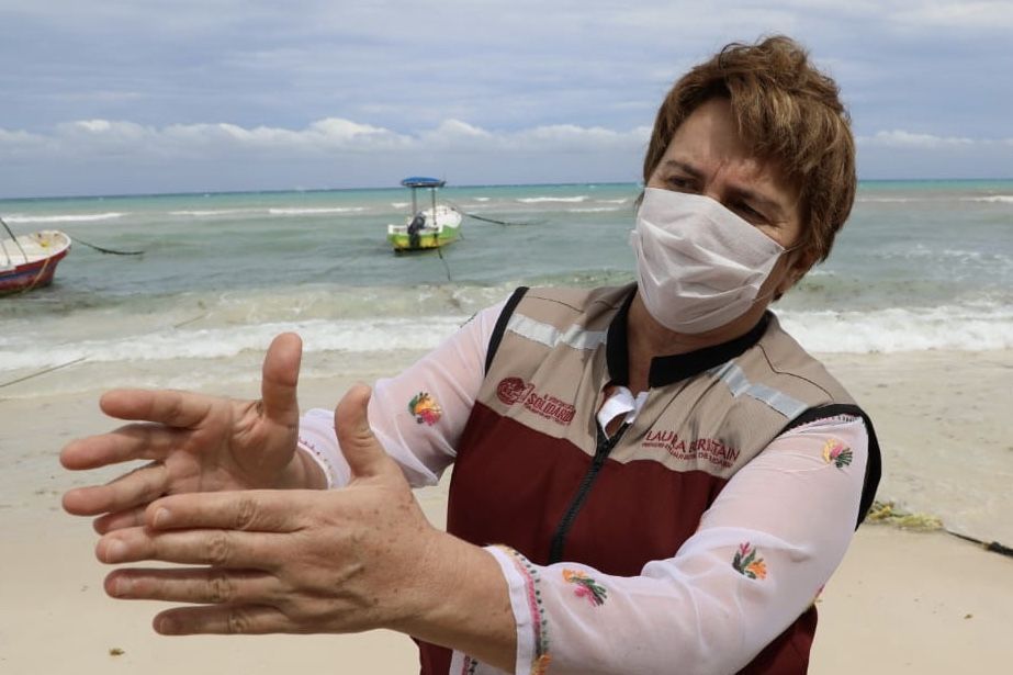 Laura Beristain se adelanta al semáforo, y anuncia que abrirá las playas el 20 de agosto