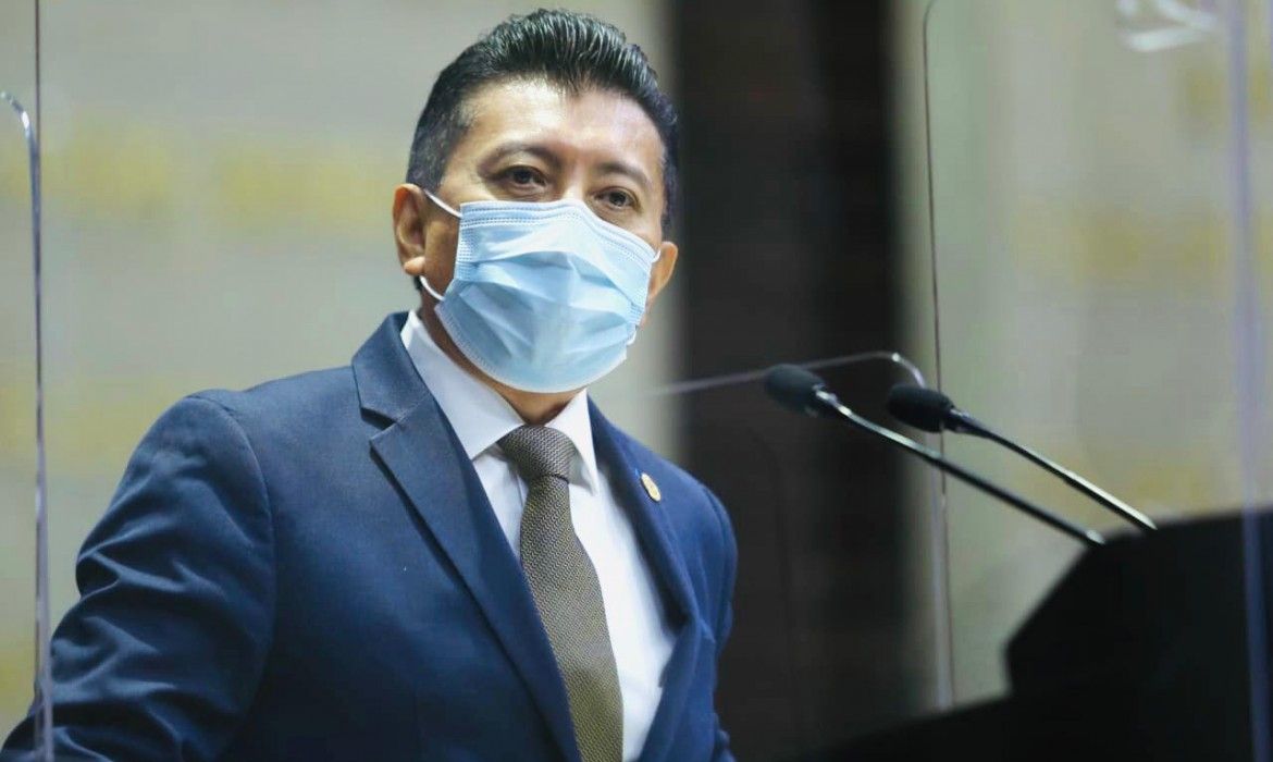 Chucho Pool se convierte en anti AMLO | Califica de “servil e indigna” la política exterior del Presidente