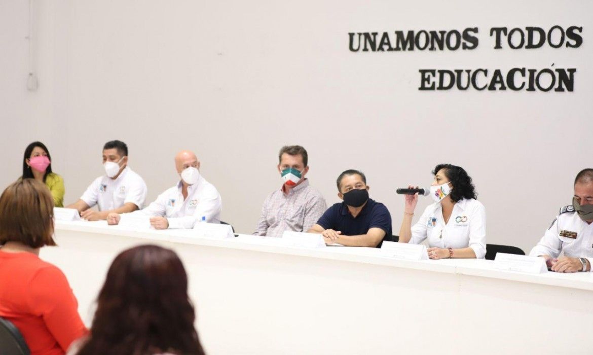 Gobierno de Laura Fernández pone en marcha el programa “Unámonos todos en la educación”
