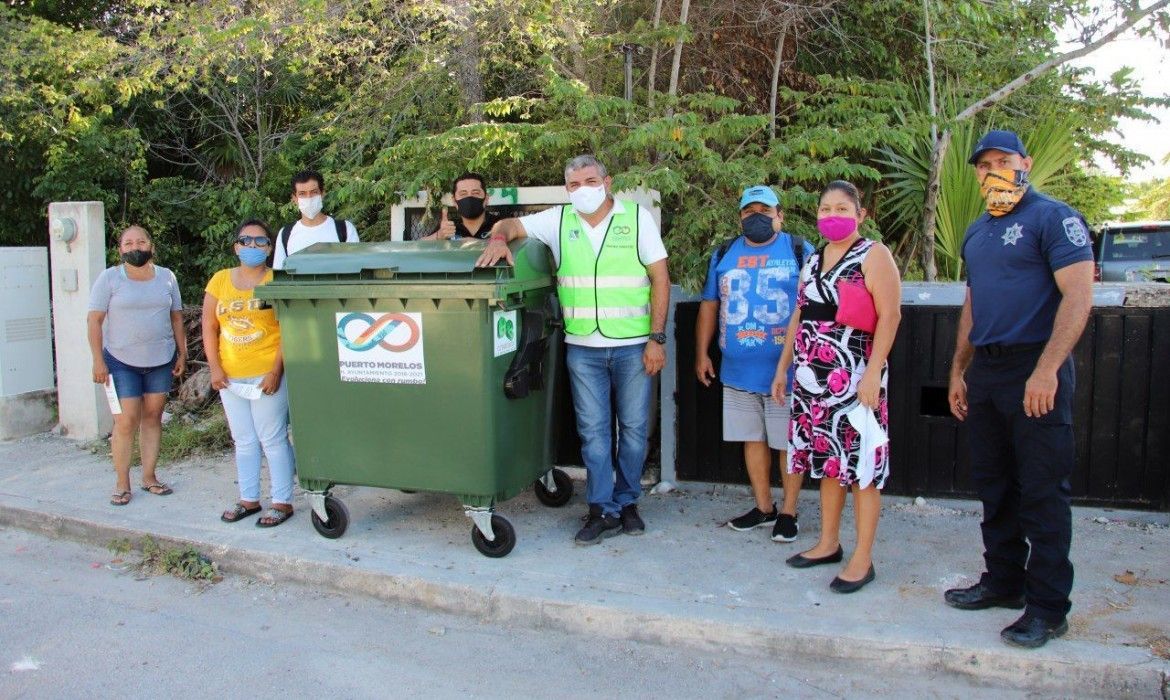 Refuerza Laura Fernández programa de limpieza en Puerto Morelos