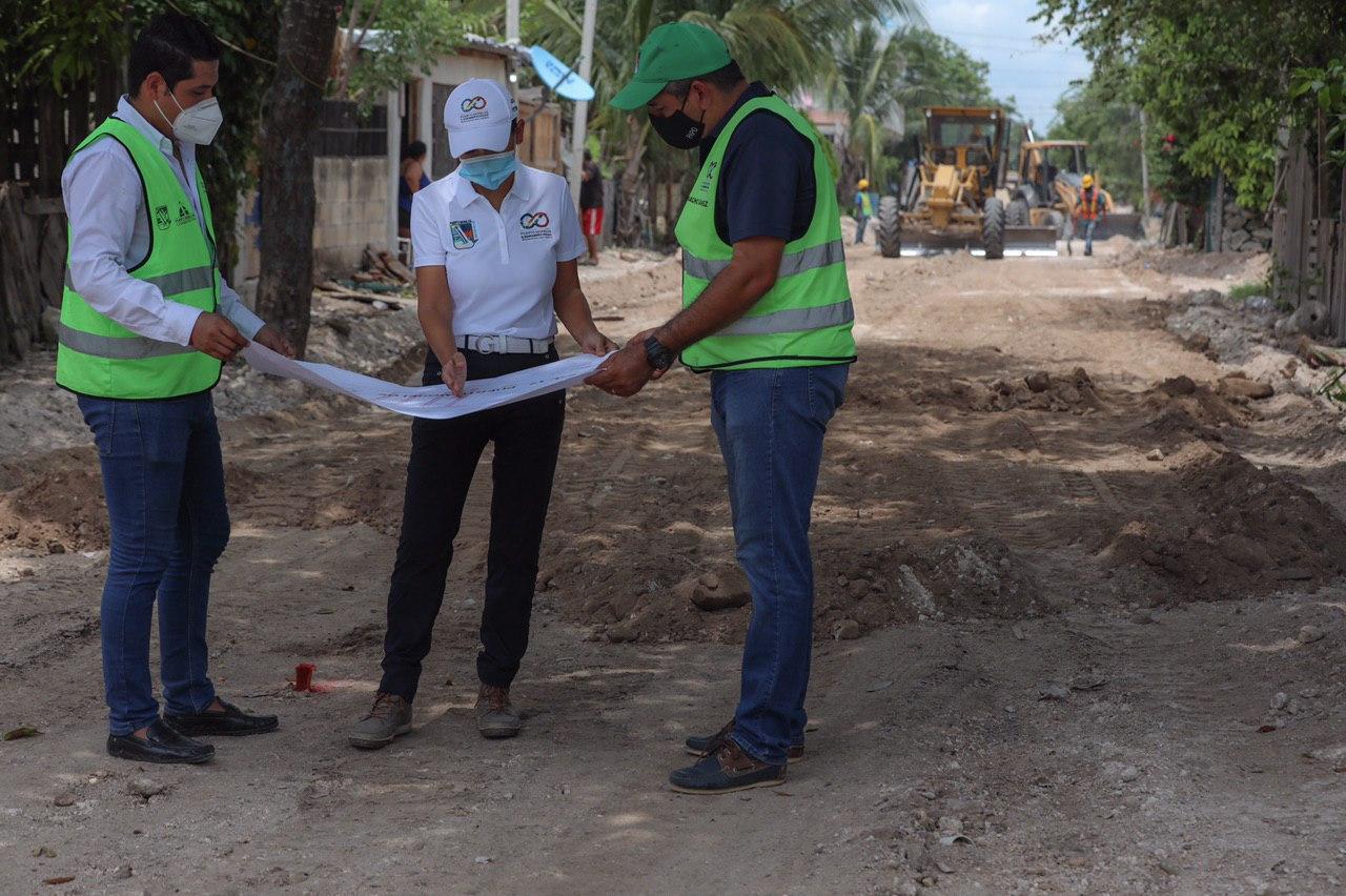 “En 4 años, se han destinado 330 MDP para abatir viejos rezagos y mejorar la imagen urbana de Puerto Morelos”: Laura Fernández