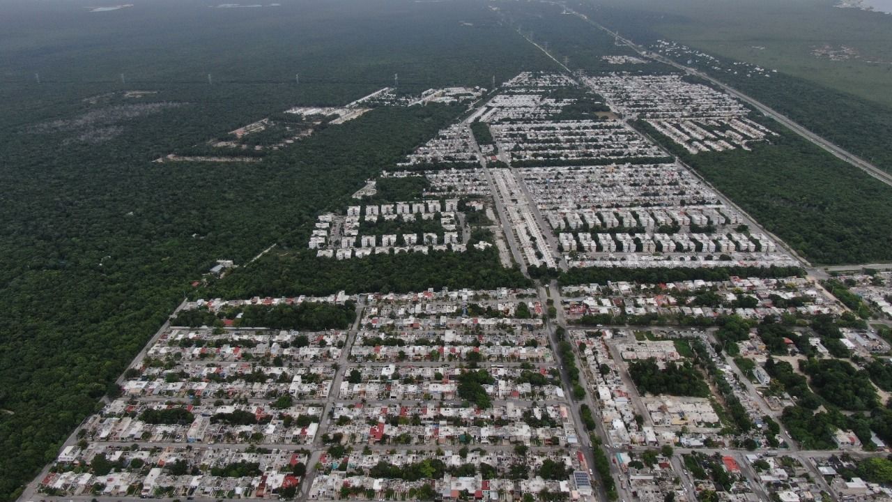 Modernización del catastro municipal, tarea permanente en Puerto Morelos, dice Laura Fernández