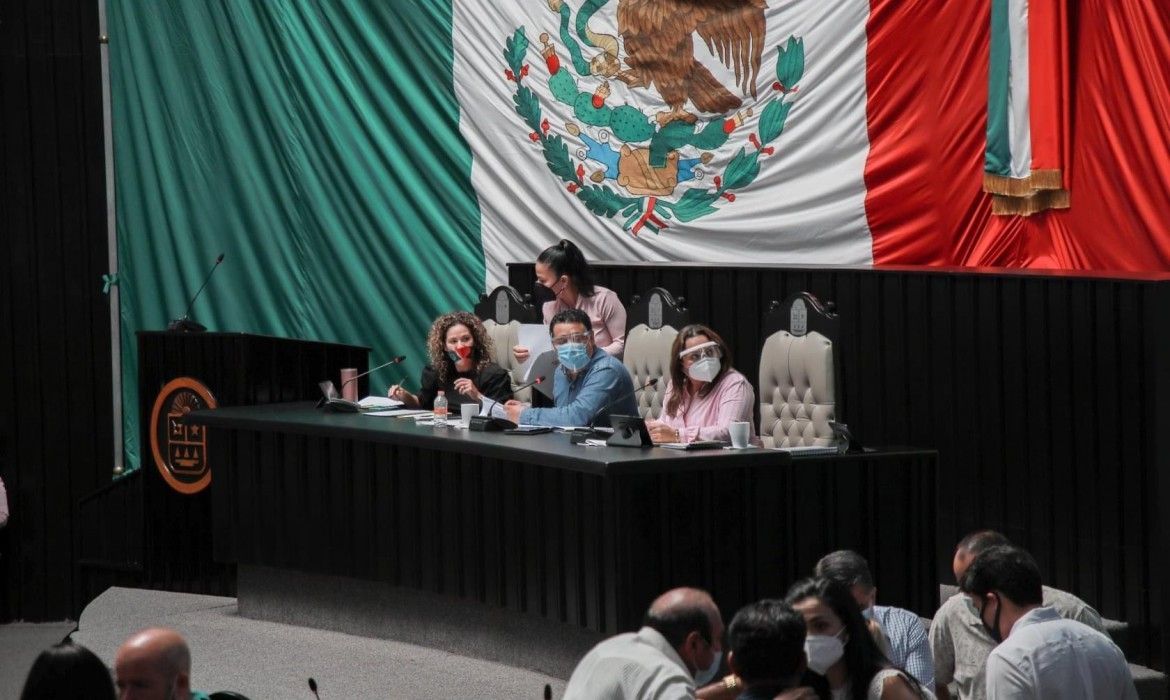 ¿SE LE ESCAPA OTRA A LA 4T? Congreso tiene una semana para legislar sobre reelección y candidaturas comunes; si no, lo hará el Ieqroo