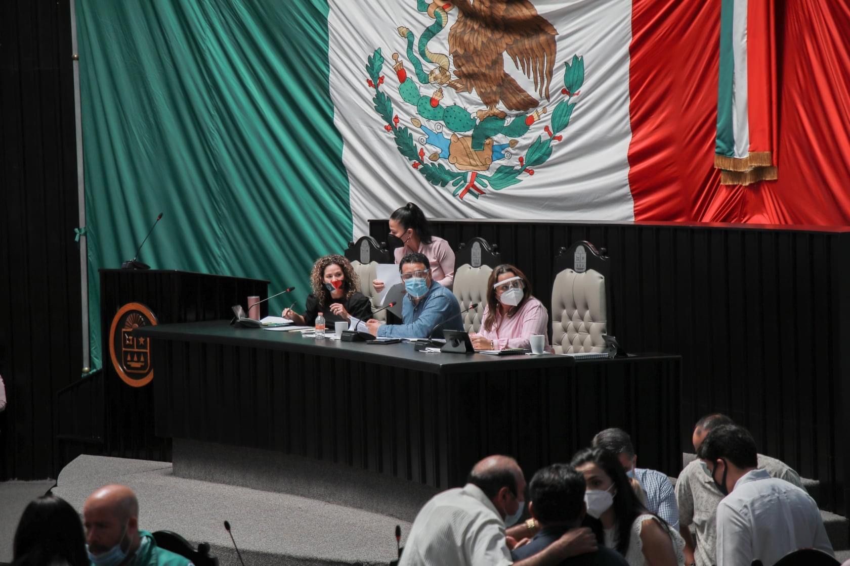 ¿SE LE ESCAPA OTRA A LA 4T? Congreso tiene una semana para legislar sobre reelección y candidaturas comunes; si no, lo hará el Ieqroo