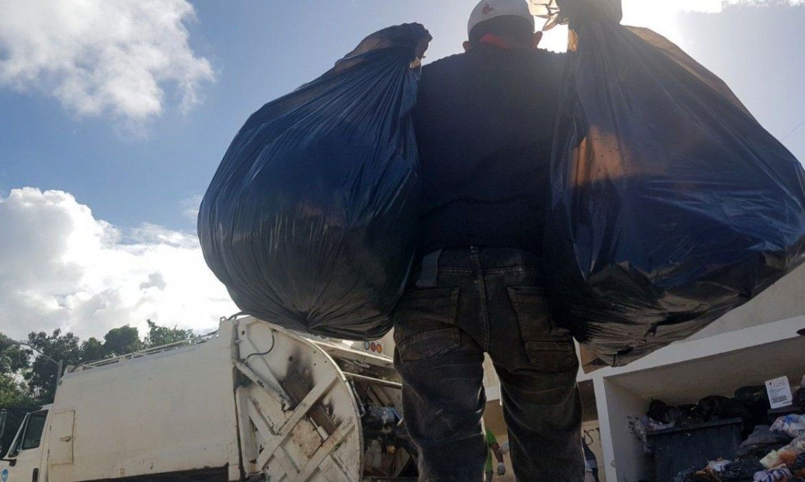 Avanza recolección de basura en Cancún