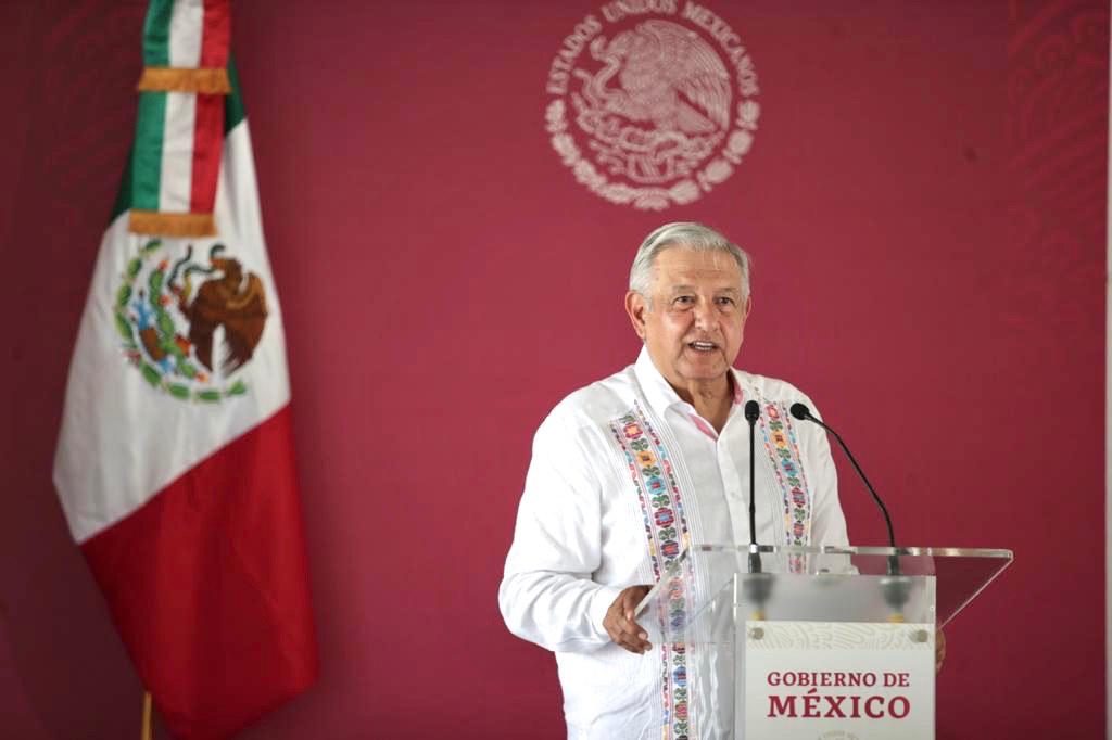 “Me gustó la decisión que tomó el gobernador de Quintana Roo” | Felicita AMLO a CJ por destitución de Capella