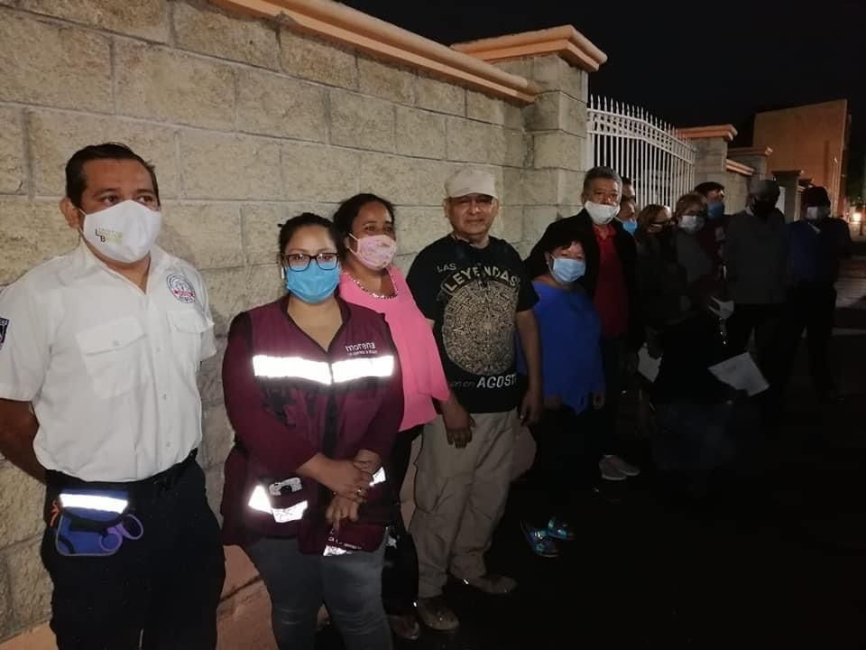 Morenistas piden destitución de Parra; van en autobuses a la sede nacional del partido