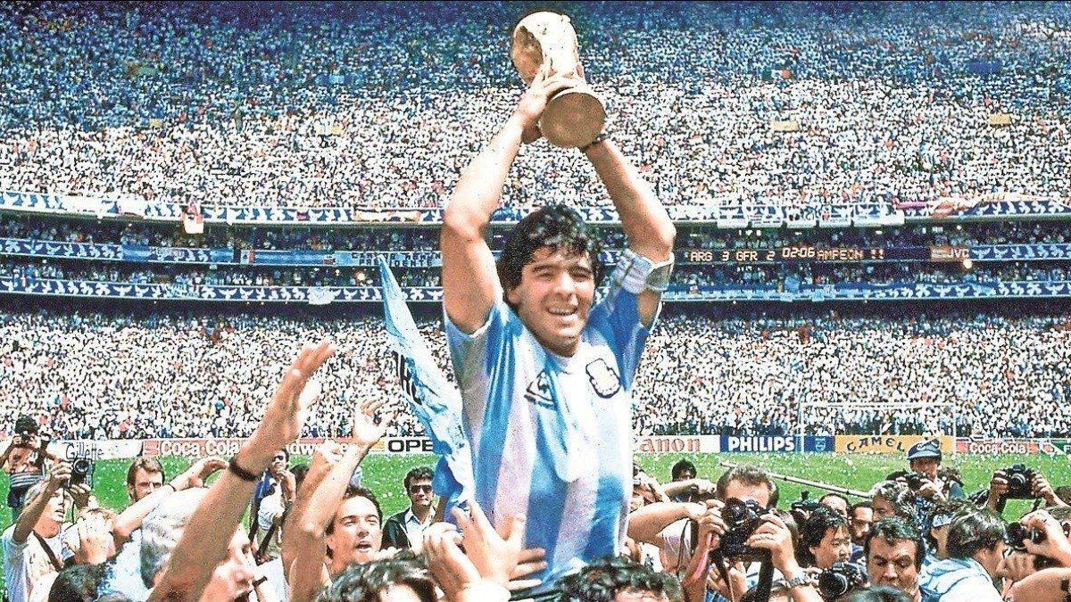 Murió Diego Armando Maradona
