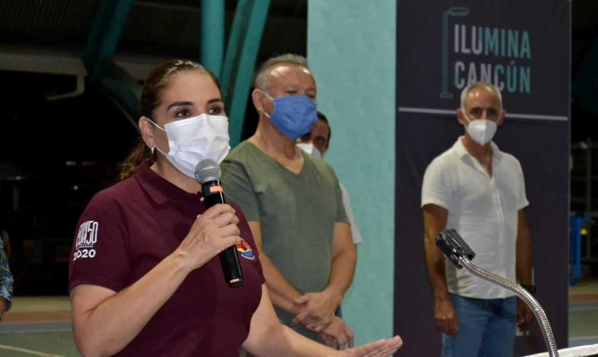 Gobierno de Cancún inaugura nueva iluminación en Supermanzana 92