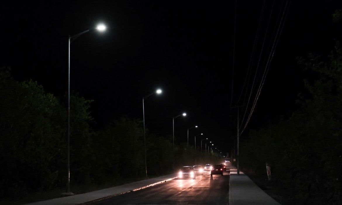 Concluye reencarpetamiento en acceso principal a zona turística de Puerto Morelos